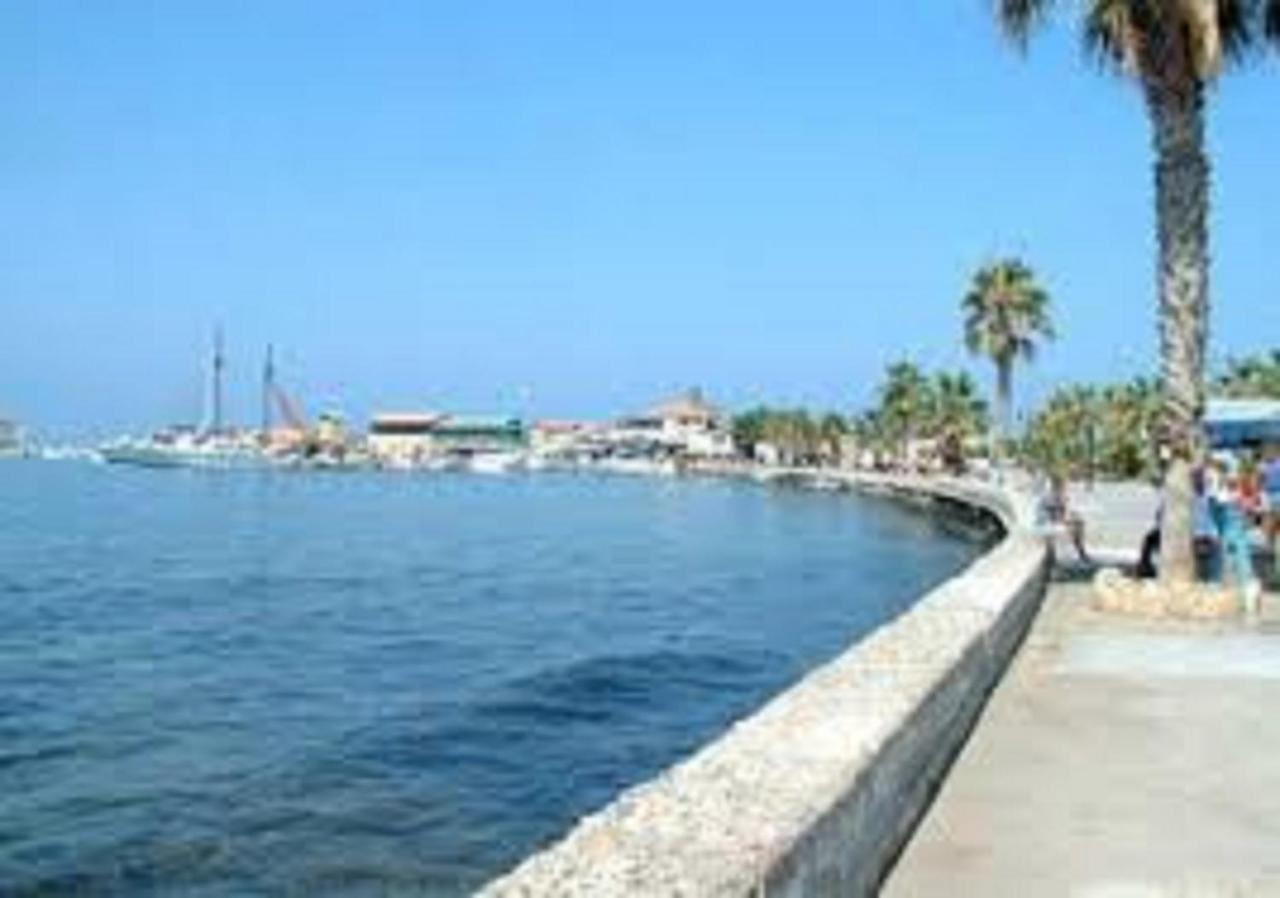 Sunny View - A Stunning Apartment With Private Rooftop Paphos Exterior foto
