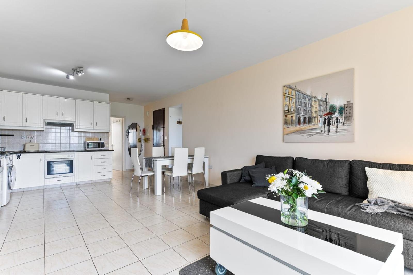 Sunny View - A Stunning Apartment With Private Rooftop Paphos Exterior foto