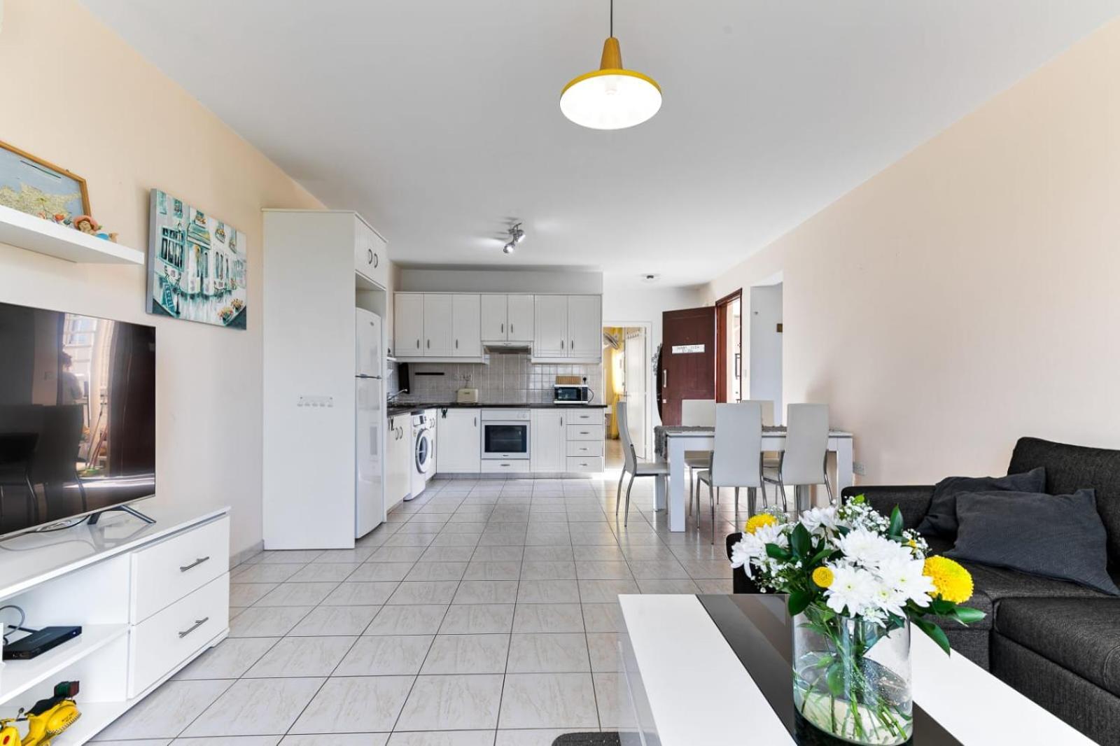 Sunny View - A Stunning Apartment With Private Rooftop Paphos Exterior foto