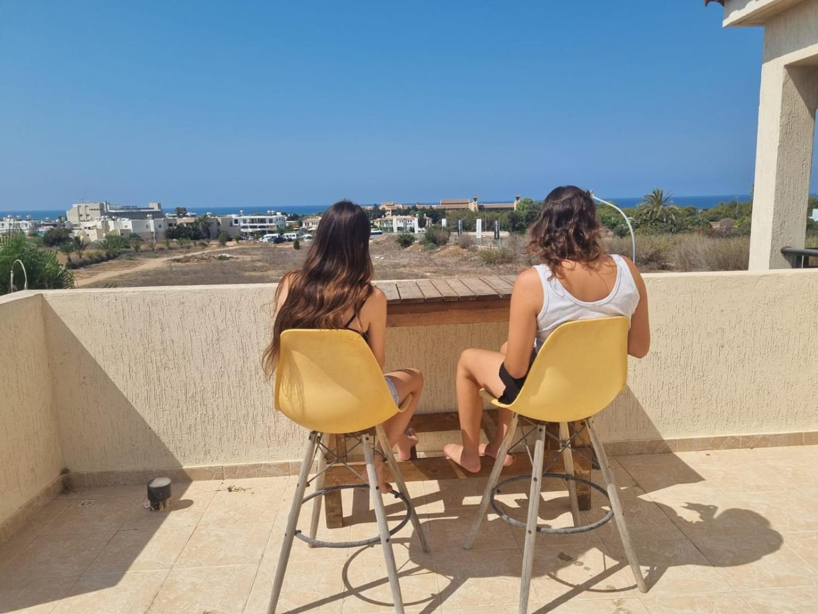 Sunny View - A Stunning Apartment With Private Rooftop Paphos Exterior foto